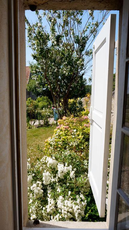 Gite Le Verger Commes Habitación foto